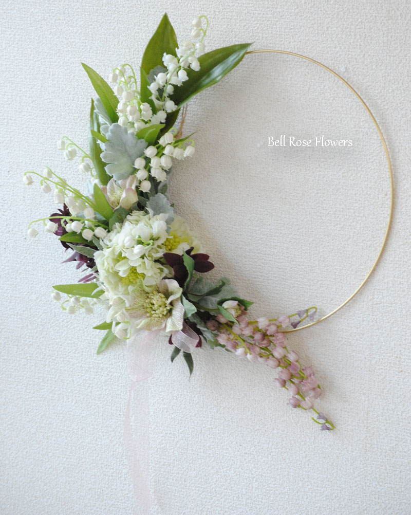 すずらんの三日月リース