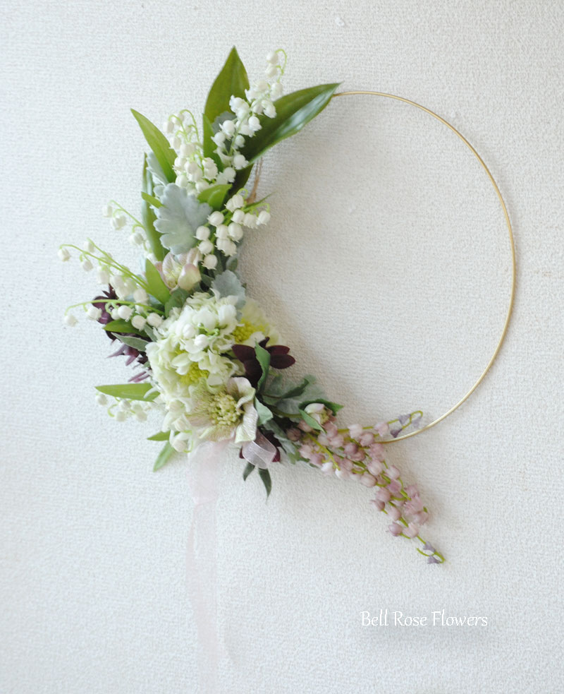 すずらんの三日月リース